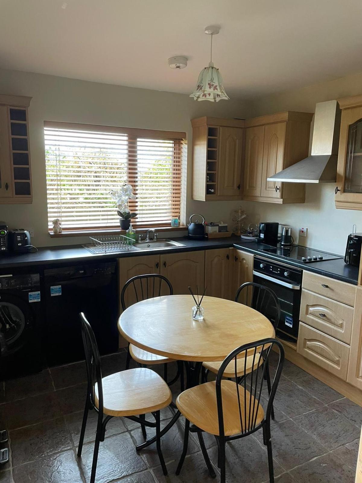 Milltown Apartment Galway Extérieur photo